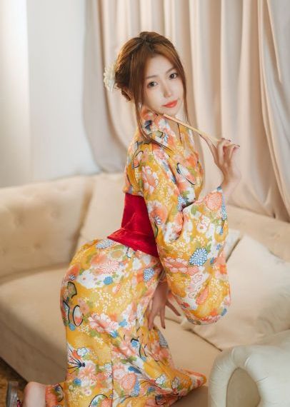 我妈妈的女朋友