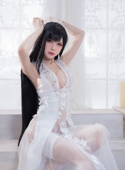 男人亲嘴脱内衣内裤视频