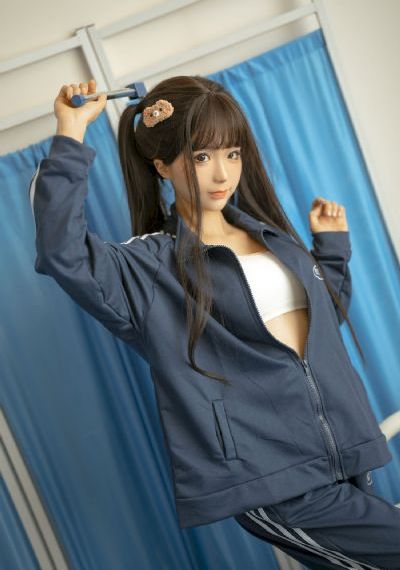 新婚侵犯挣扎呻吟求饶小说