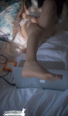 加勒比女海盗播放